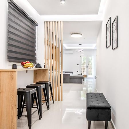 New Luxury Apartment Near Center With Garden View Bendevís Exteriér fotografie